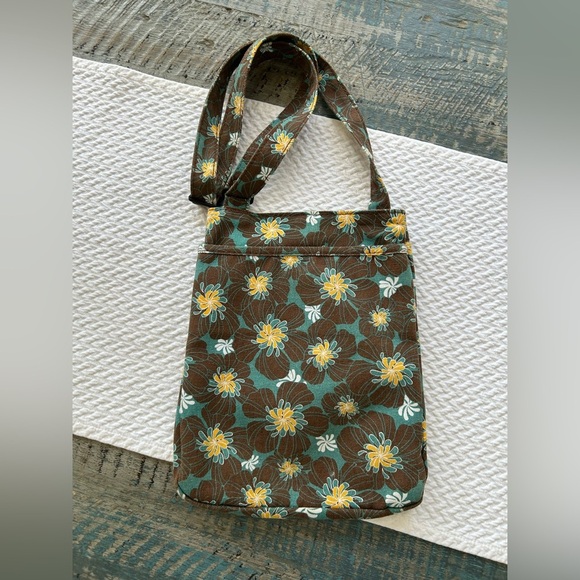 Kavu Limited Edition Cross Body Purse Bag Brown Blue Yellow Like New - Picture 3 of 8